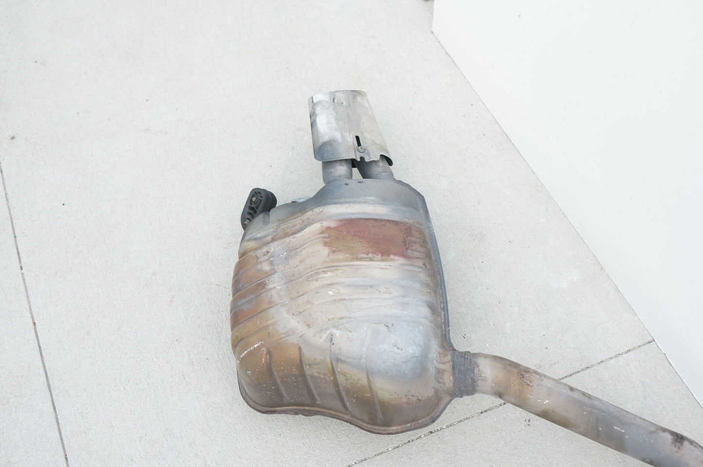 2012 - 2014 MERCEDES W204 C250  1.8L Turbo EXHAUST MUFFLER PIPE 2074911601