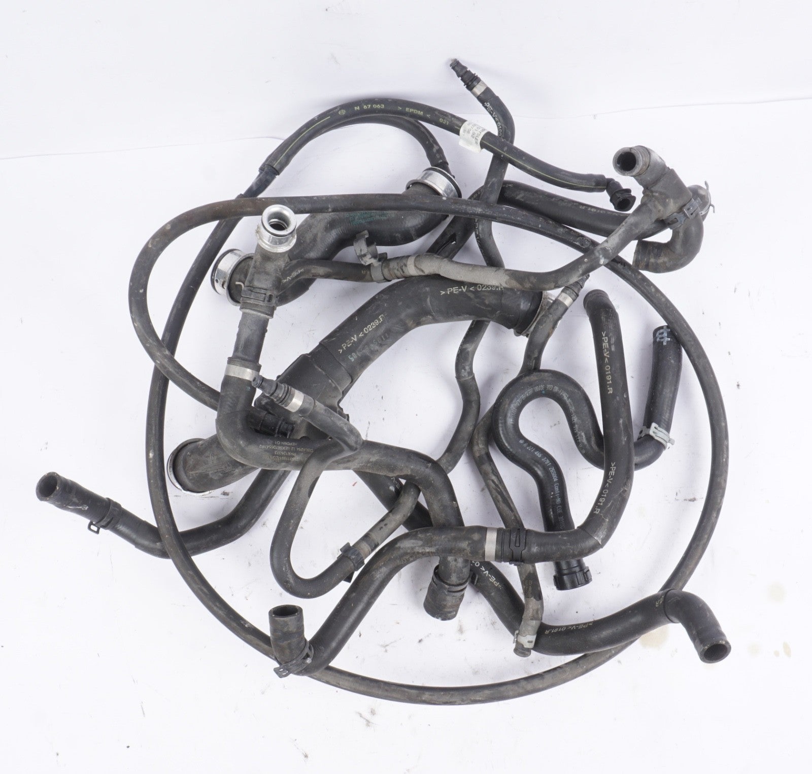 12-13 Mercedes W221 S63 AMG CL550 S550 Engine Radiator Cooling Hose Line OEM