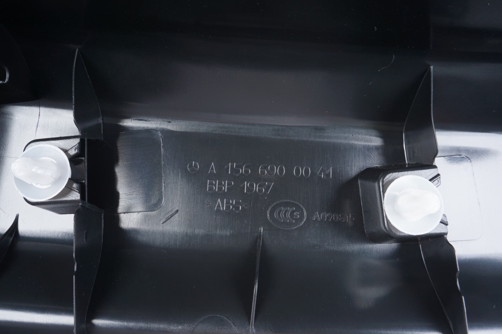 2015-2020 MERCEDES GLA250 X156 TRUNK LATCH LOCK SILL SCUFF PLATE TRIM COVER OEM