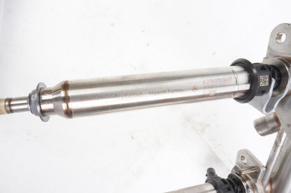 2012 - 2018 Mercedes X166 GL450 GL550 Right Side Fuel Injector Rail OEM