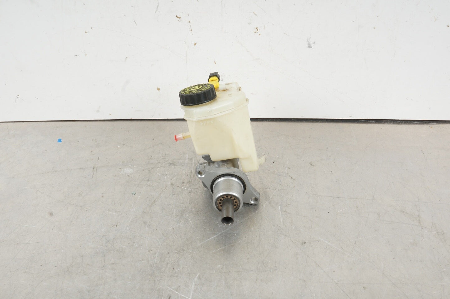 For 2003-2008 BMW Z4 Brake Master Cylinder 97355CP 2007 2004 2005 2006