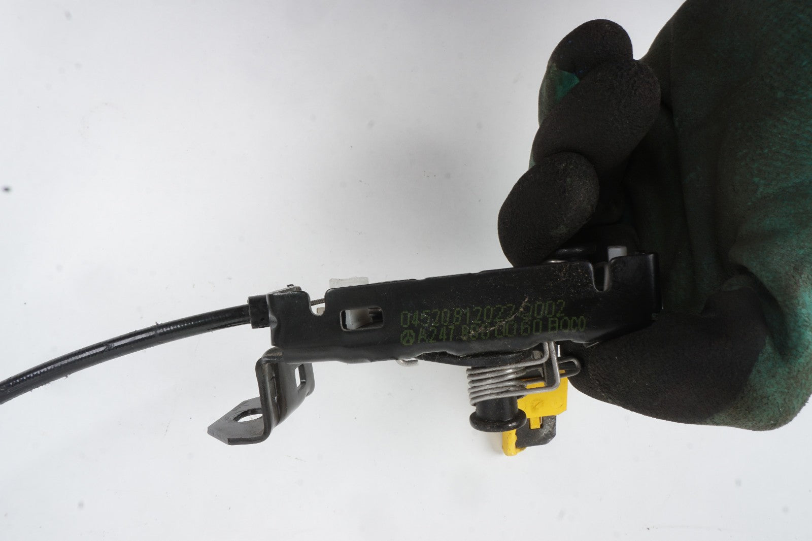 2022 - 2025 Mercedes GLB250 EQB350 EQB300 Engine Hood Lower Part Latch Handle