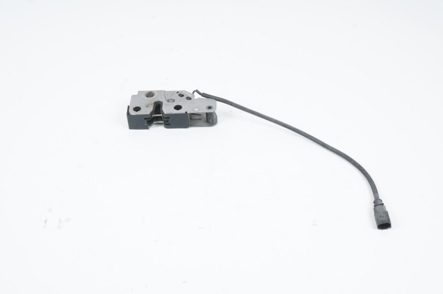2007 - 2016 VOLKSWAGEN EOS HOOD LATCH LOCK 1Q1823509E OEM