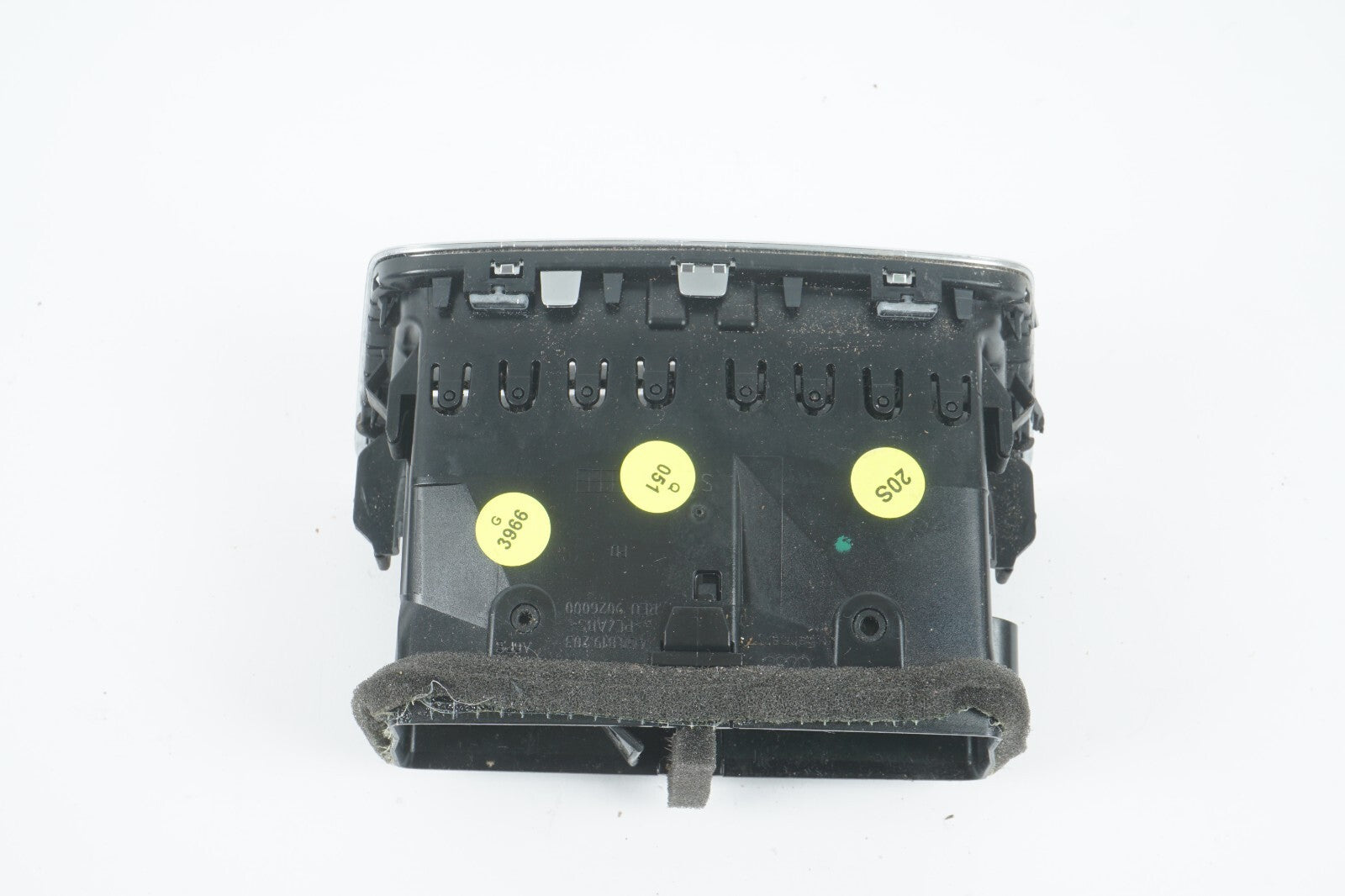 2012 - 2015 AUDI A7 REAR CONSOLE AC HEATER AIR VENT OEM