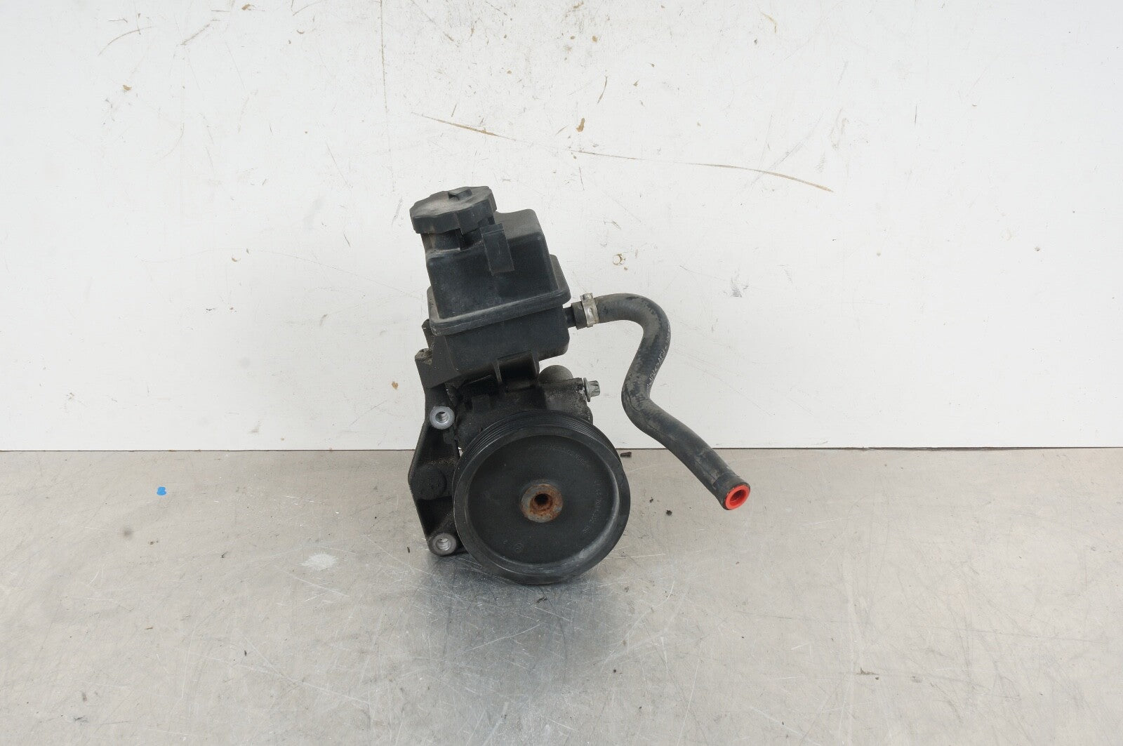 10-16 Mercedes W204 C230 W212 E350 Power Steering Pump 0064666401 OEM