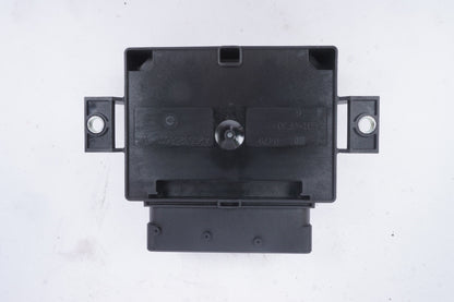 2015 - 2020 MERCEDES GLA250 X156 PARK PARKING BRAKE COMPUTER CONTROL MODULE OEM