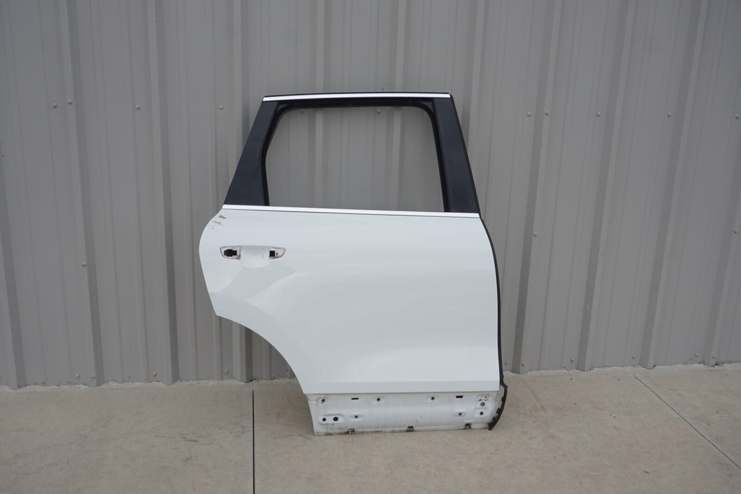 11-18 Porsche Cayenne 958 Rear Right Passenger Side Door Shell OEM