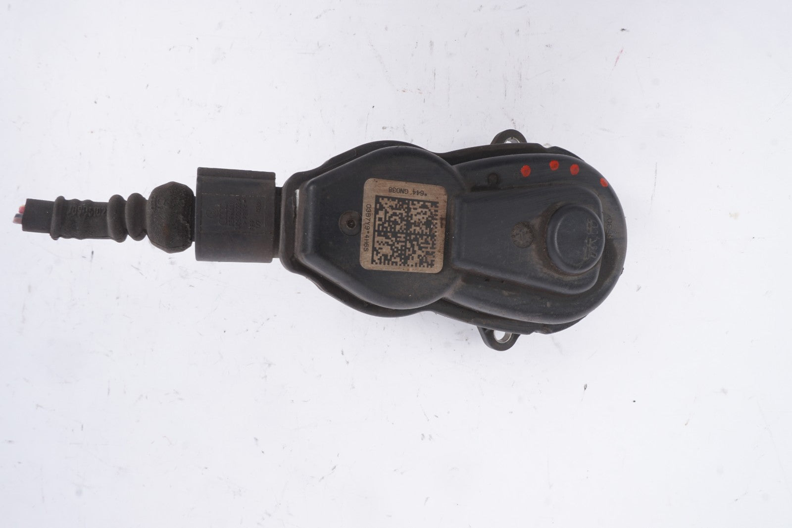 2011 - 2017 AUDI A8 Rear Brake Motor Actuator Passenger Side Right OEM