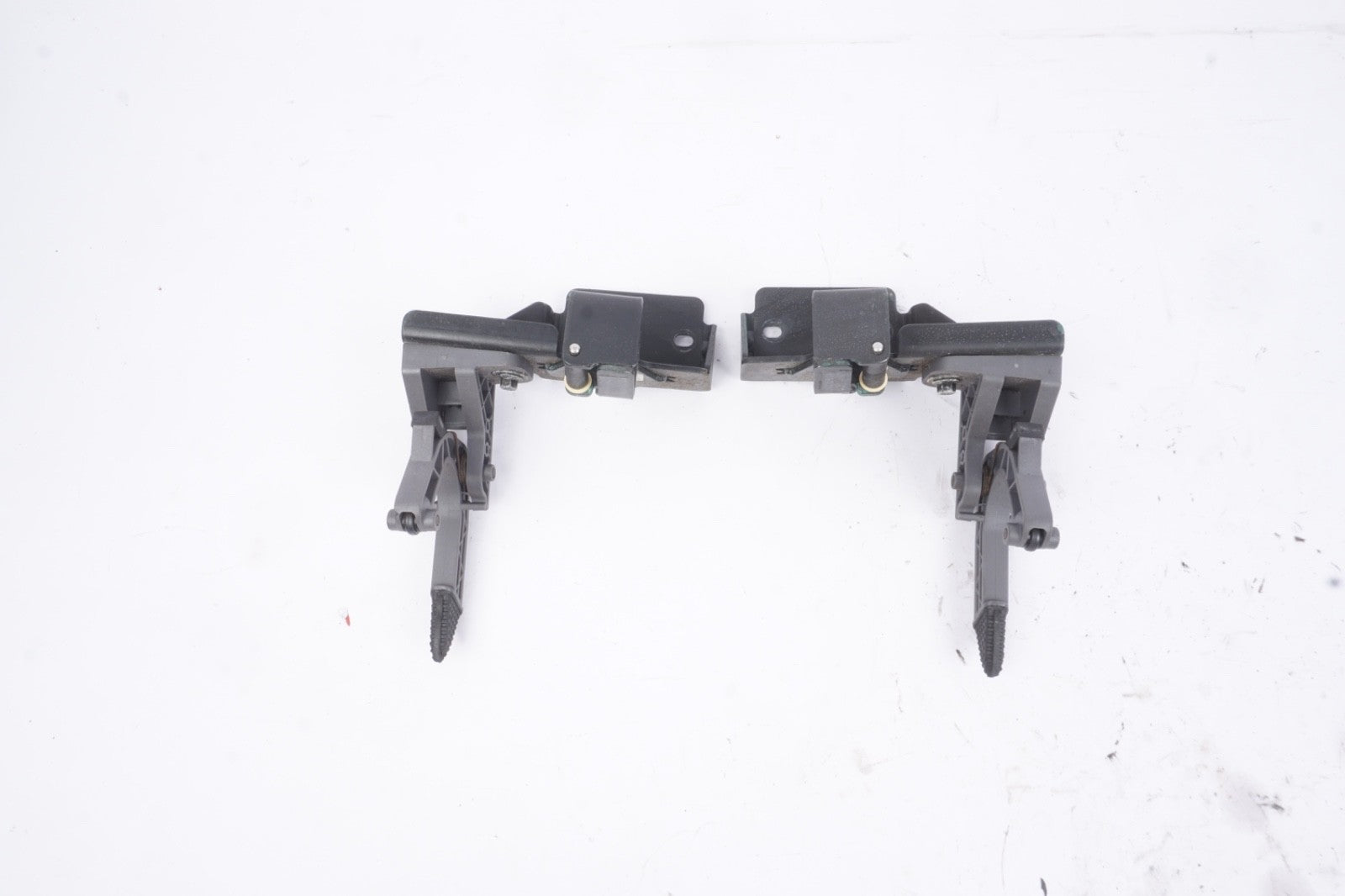 2008 - 2012 Volvo C70 Convertible Roof Latch - Left and Right