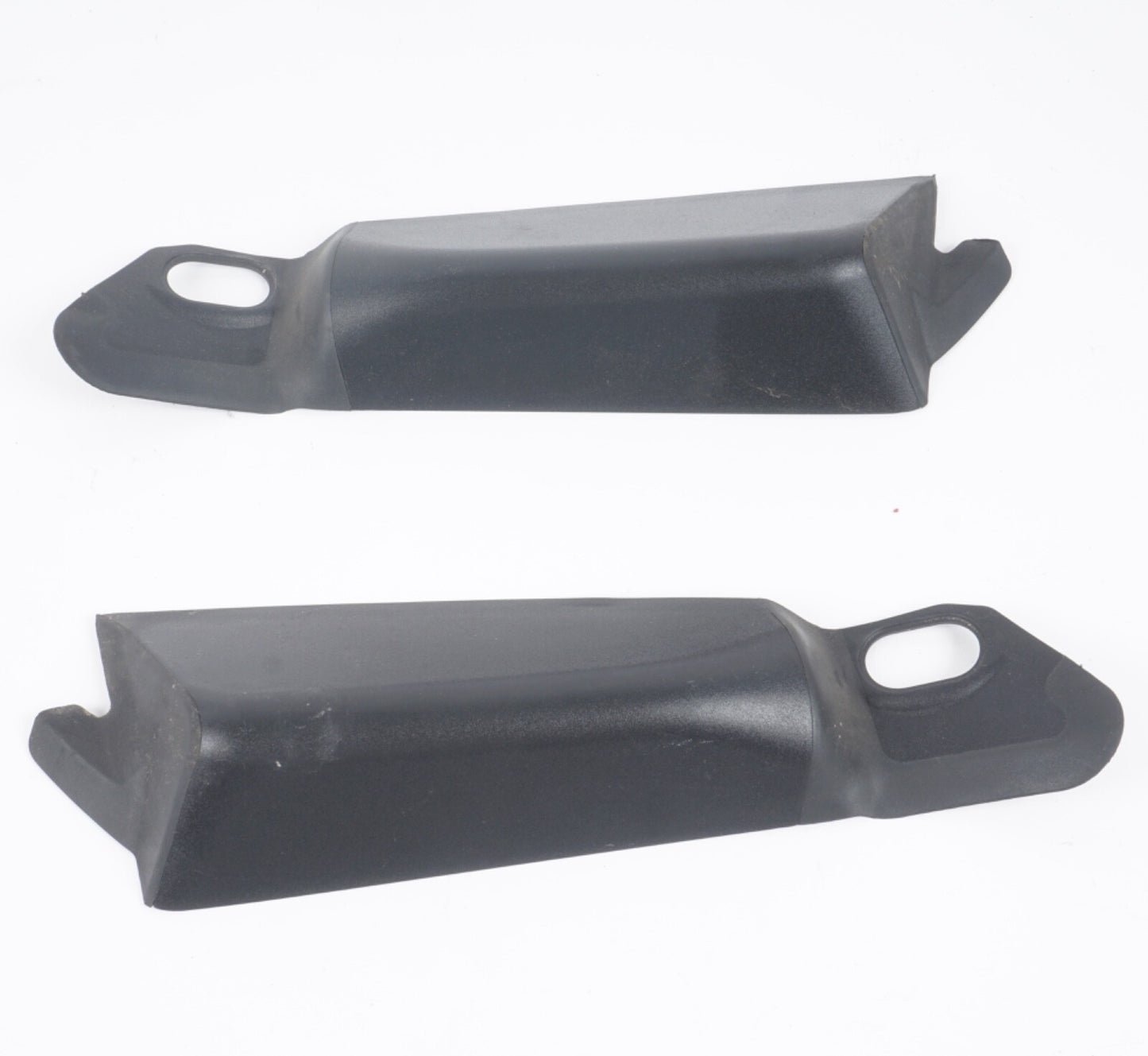 2011 - 2014 AUDI A8L REAR LEFT RIGHT SIDE TAILLIGHT LAMP LOWER TRIM COVER OEM