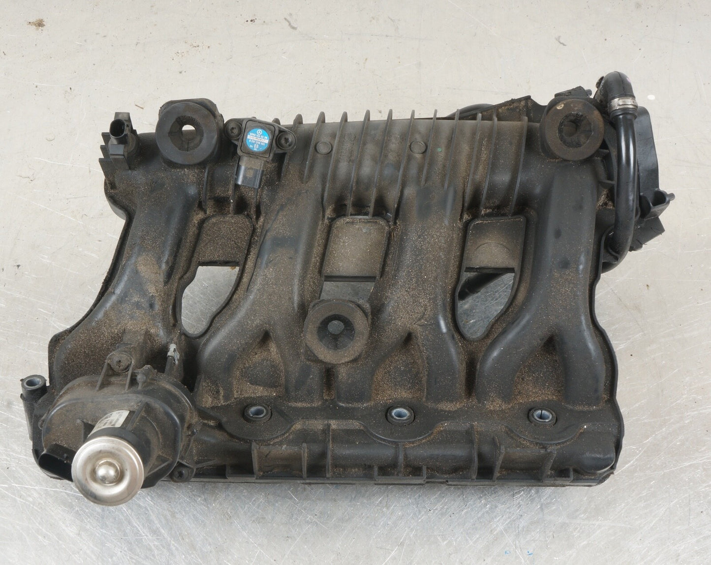 10-16 Mercedes W204 C250 SLK250 E250 Engine Air Intake Manifold 2710903037 OEM