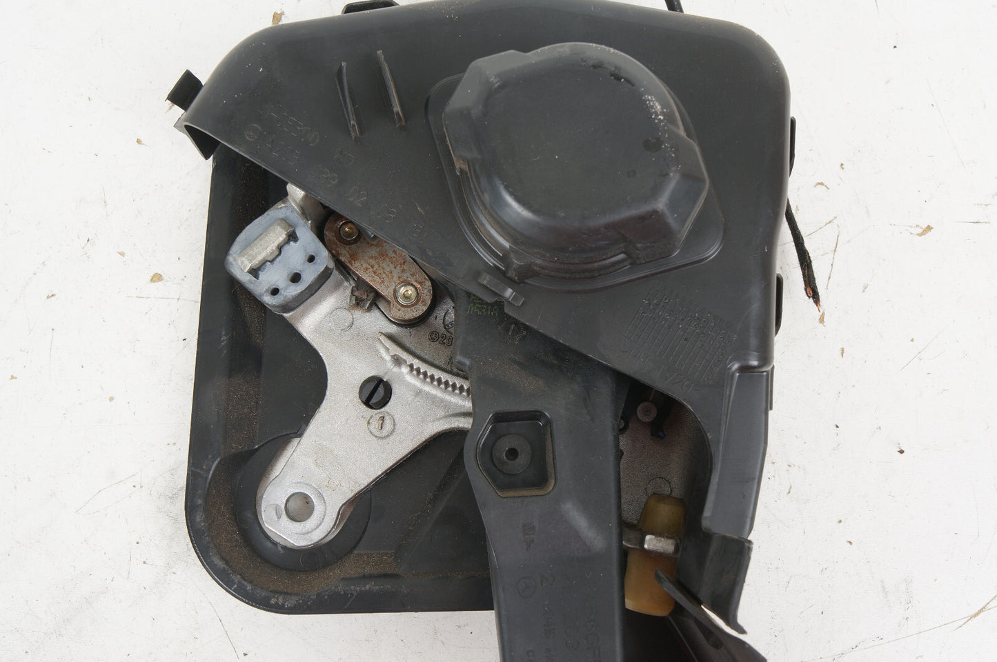 03 - 09 Mercedesz CLK350 CLK500 W209 EMERGENCY BRAKE PEDAL 2036890308 OEM
