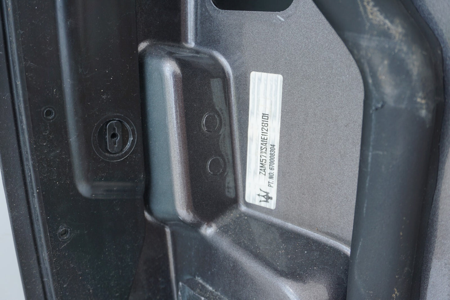 2014-2019 MASERATI GHIBLI FRONT RIGHT PASSENGER DOOR SHELL  OEM