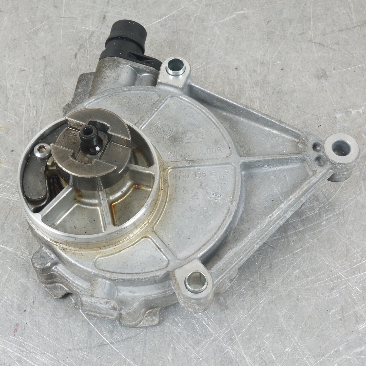12-18 BMW F30 328i 228i 428i 528i X1 X3 X4 X5 Z4 ENGINE MOTOR VACUUM PUMP OEM