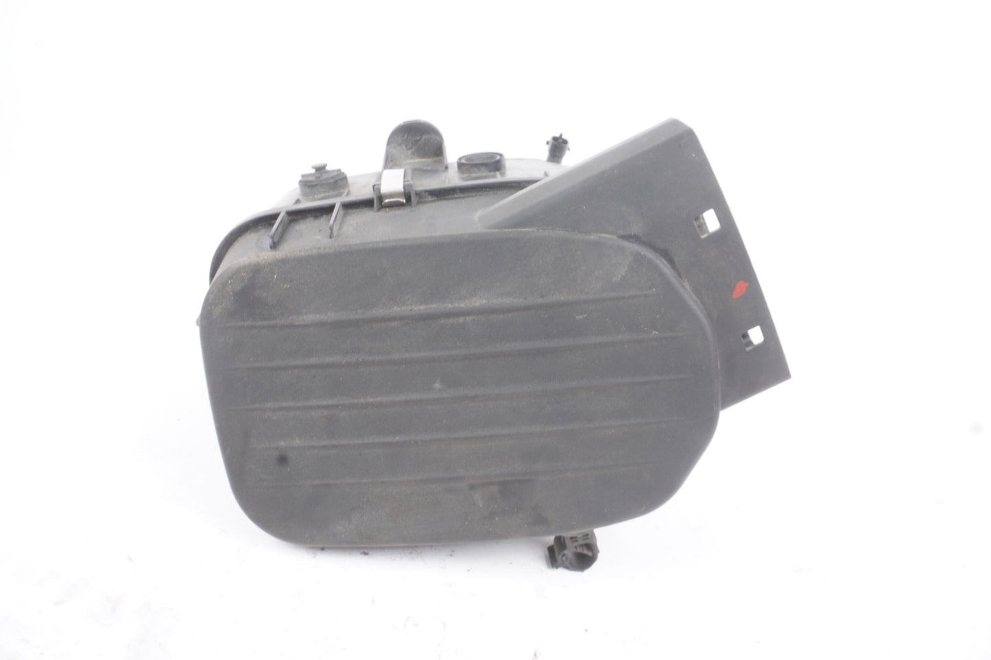 2014 - 2017 Maserati Ghibli M157 Left Engine Air Cleaner Filter Box OEM