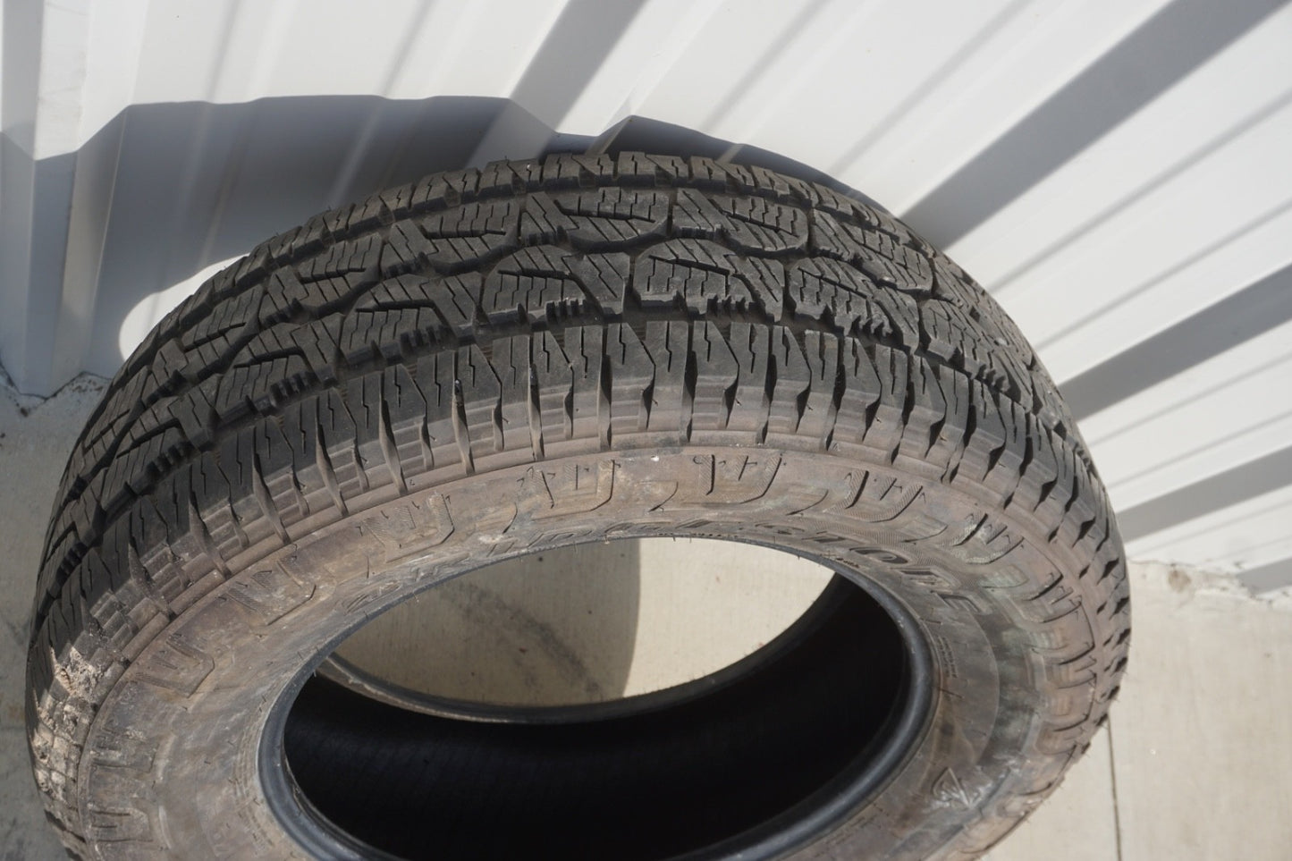 Used 265/65R17 Bridgestone Dueler H/T 684 II 110S - 11/32