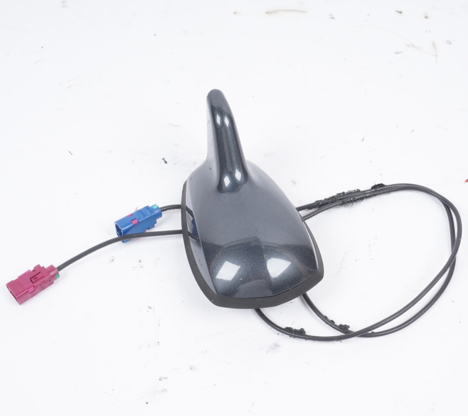 11-17 Mercedes W207 E350 E550 Convertible Shark Fin Radio Antenna Silver OEM