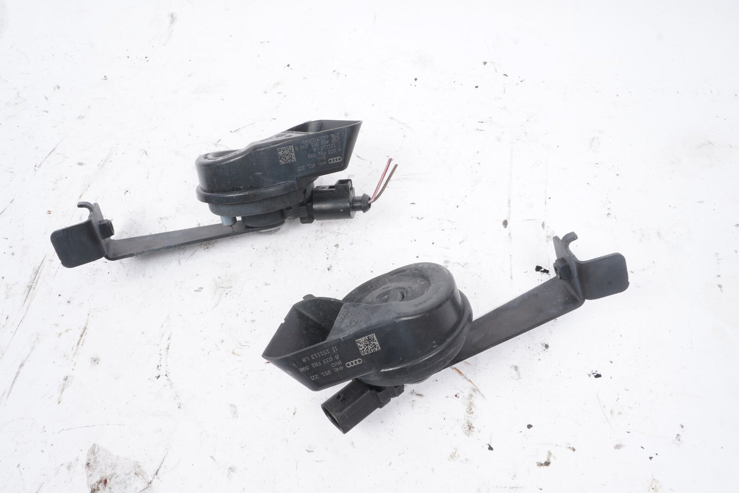 2012 - 2017 Audi A7 Horn Signal High & Low OEM