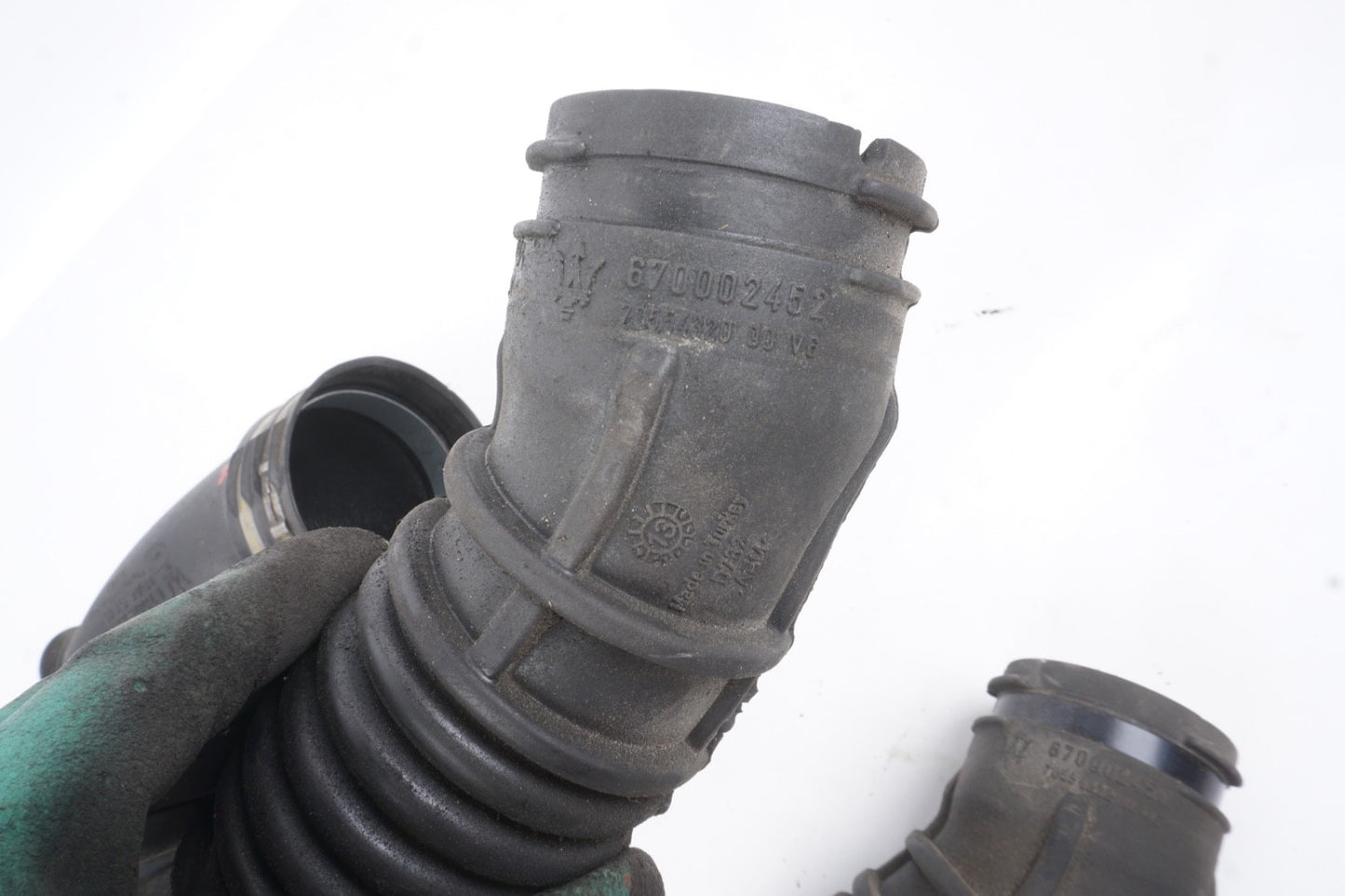 2014 - 2017 Maserati Ghibli 3.0L Air Cleaner Intake Hose Tube OEM
