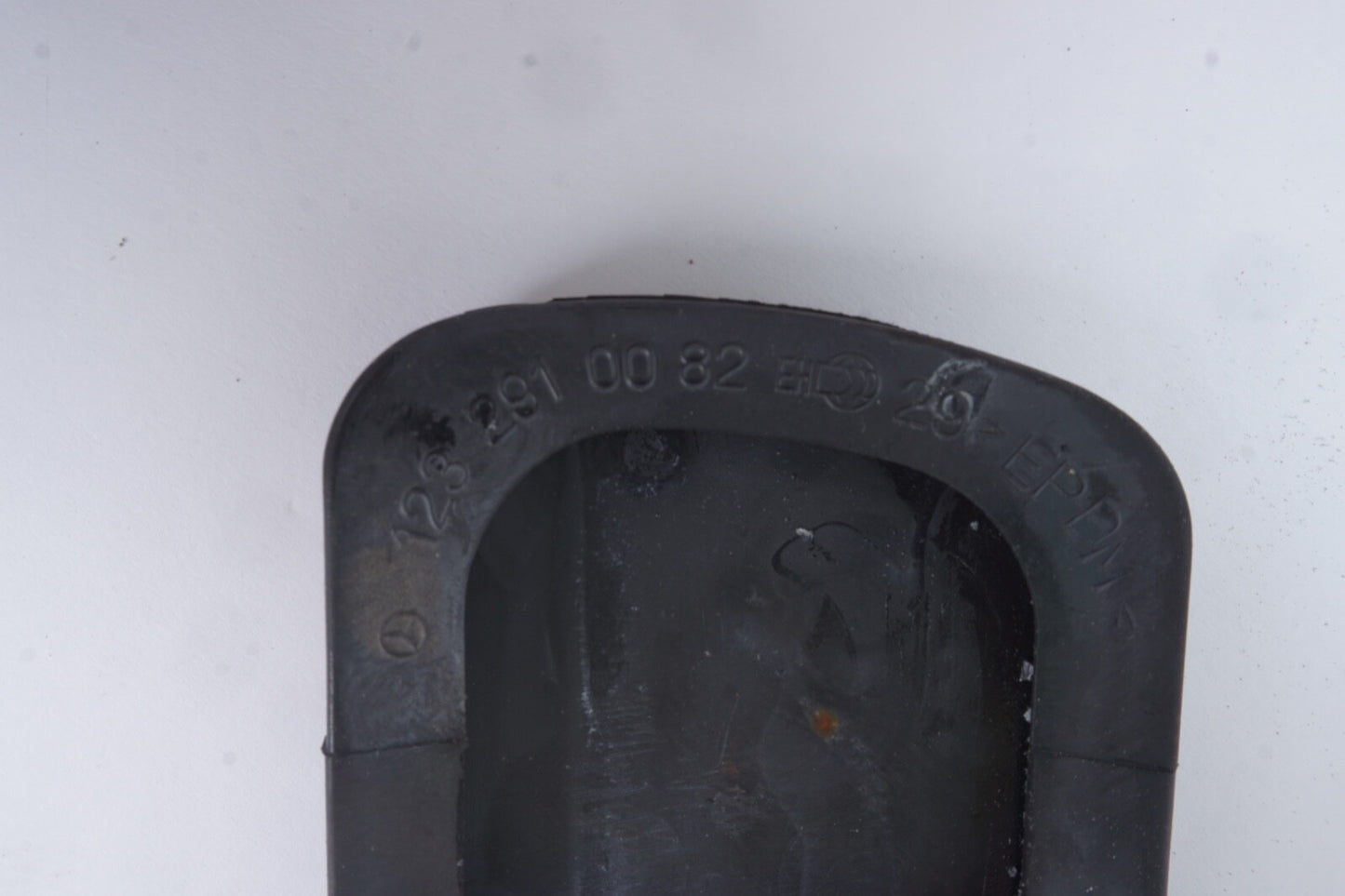 2003 - 2012 MERCEDES-BENZ ML320  BRAKE PEDAL PAD  A1232910082