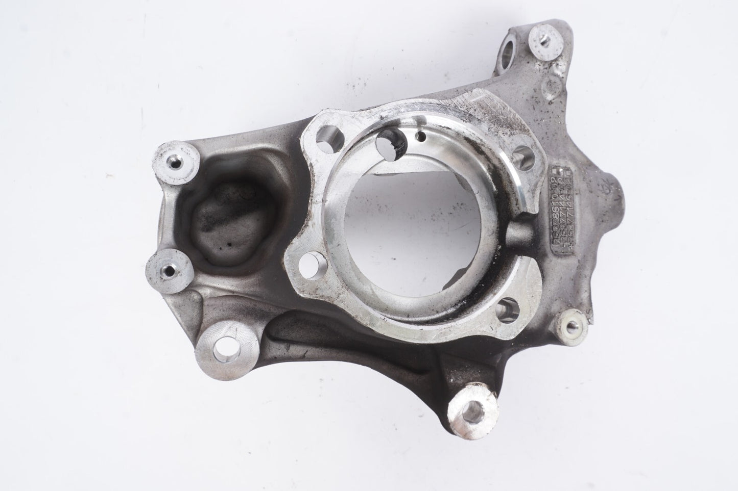 2019 -2024 BMW 430I G22 RWD Front Right Passenger Hub Spindle Knuckle  OEM