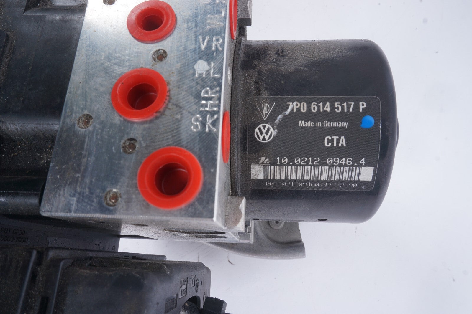 11-18 Porsche Cayenne 958 Anti Lock Brake ABS Pump Module  OEM