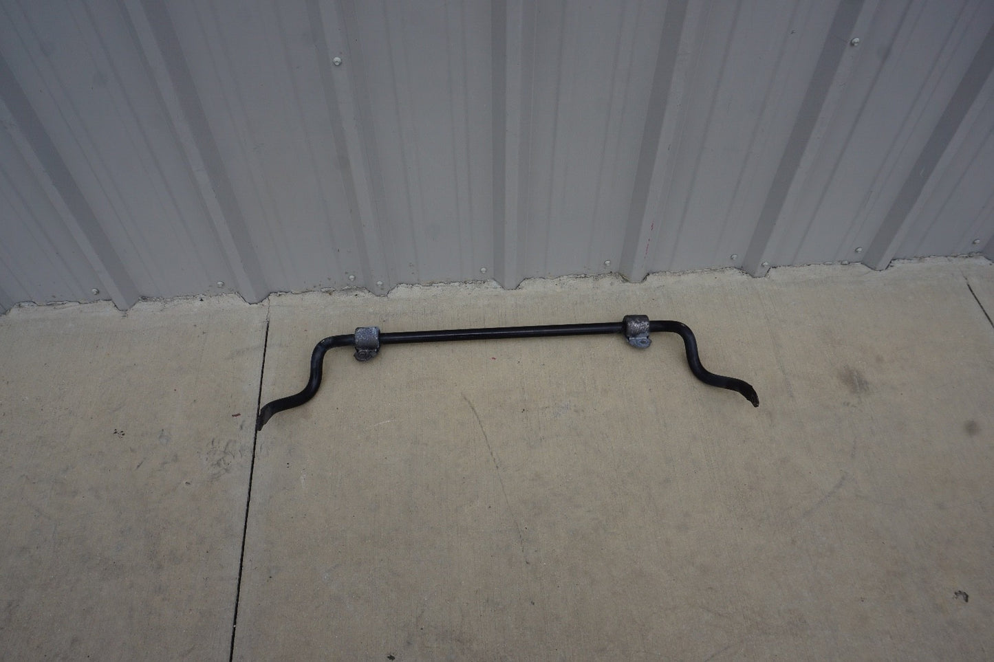 08-14 Mercedes C250 C300 C350 Front Stabilizer Sway Bar 2043232065  OEM