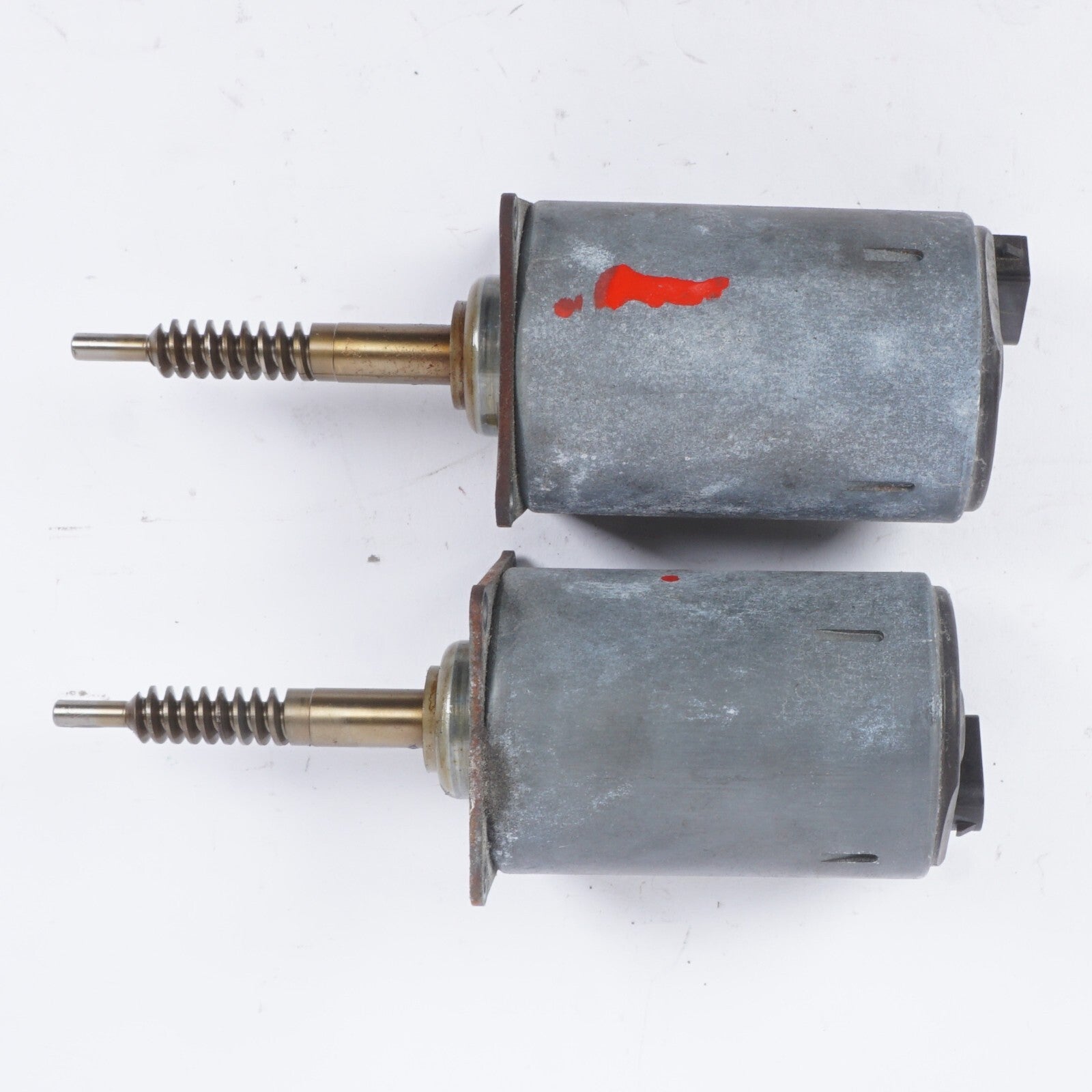2006 - 2010  BMW 650i E63 E64 Valvetronic Valve Timing Actuator Motor 2Pcs  OEM