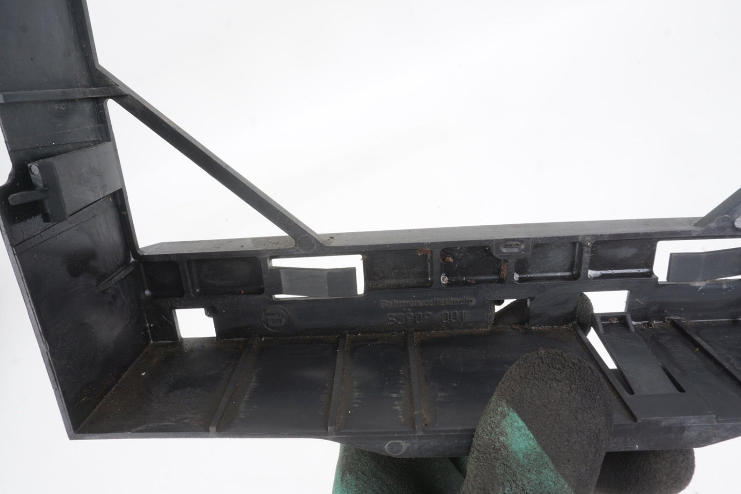 2011 - 2016 BMW 5 6 7 Series Left Auxiliary Radiator Bracket OEM