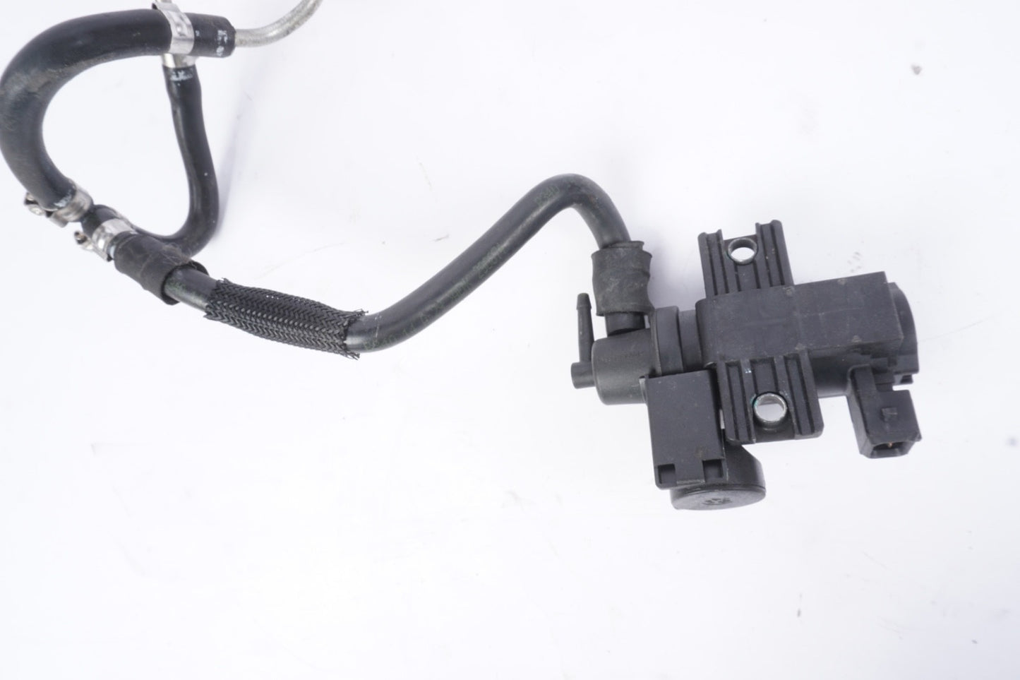 2014-2017 MASERATI GHIBLI FUEL GAS EVAPORATOR VAPOR AIR HOSE PIPE TUBE SET OEM.