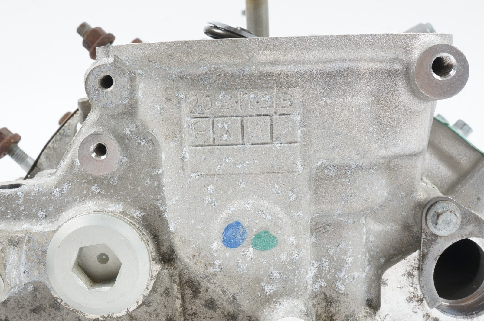 2015 - 2020 BENTLEY MULSANNE 6.8L ENGINE CYLINDER HEAD RIGHT PASSENGER SIDE OEM