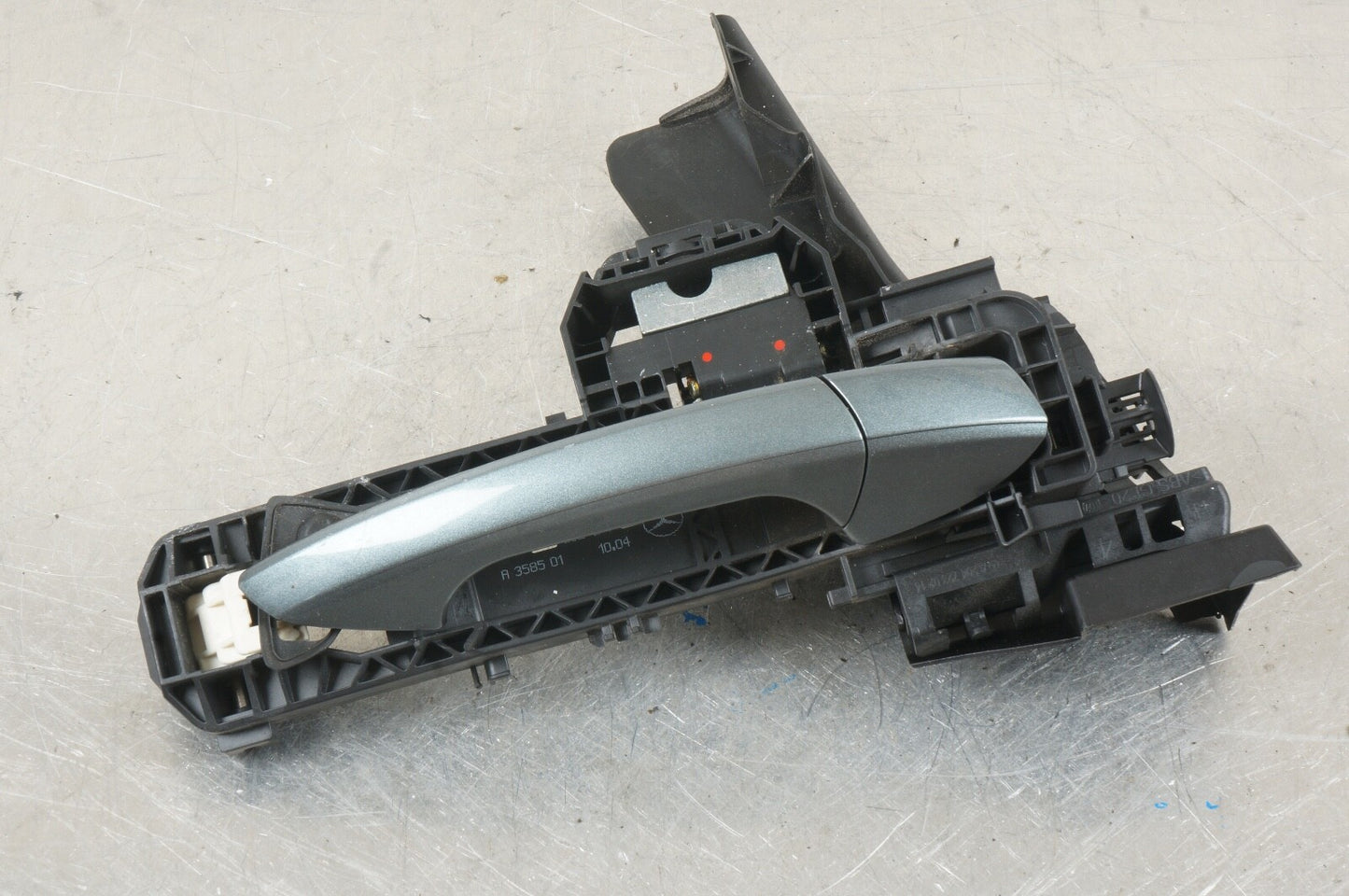 12-14 Mercedes W204 C250 C300 C350 Front Right Side Exterior Door Handle OEM
