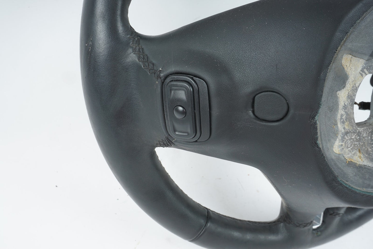 2014 - 2017 MASERATI QUATTROPORTE STEERING WHEEL W/ CONTROLS OEM