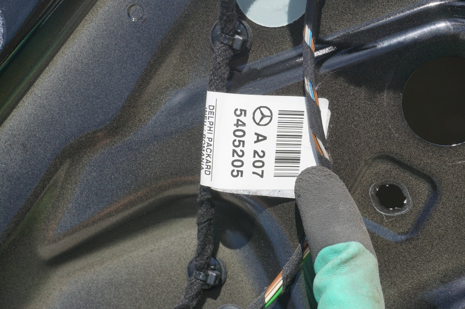 11-17 Mercedes W207 E350 E550 Convertible Front Left Driver Door Shell OEM