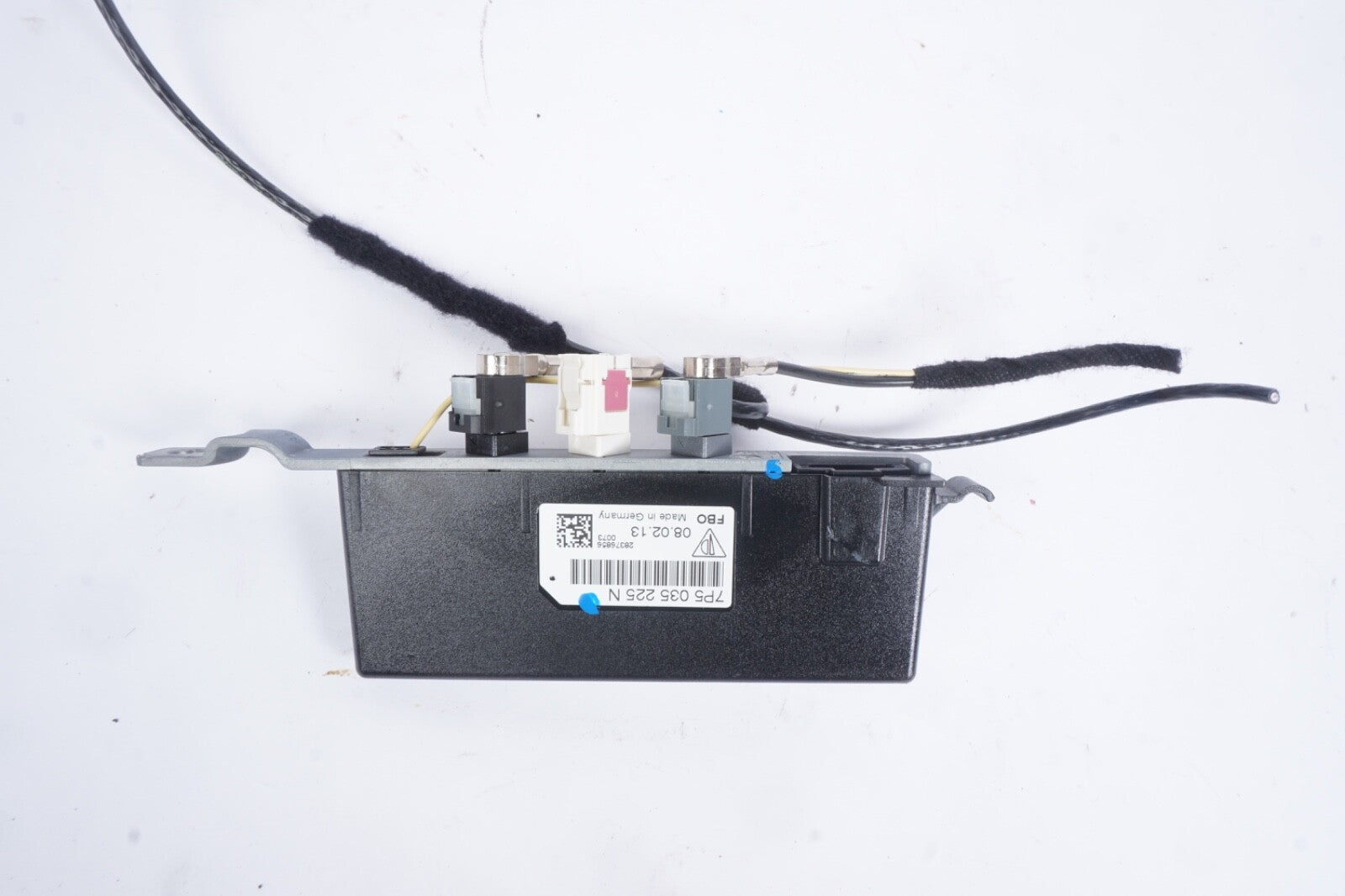 2011-2018 PORSCHE CAYENNE REAR ANTENNA BOOSTER AMPLIFIER MODULE 7P5035225 OEM