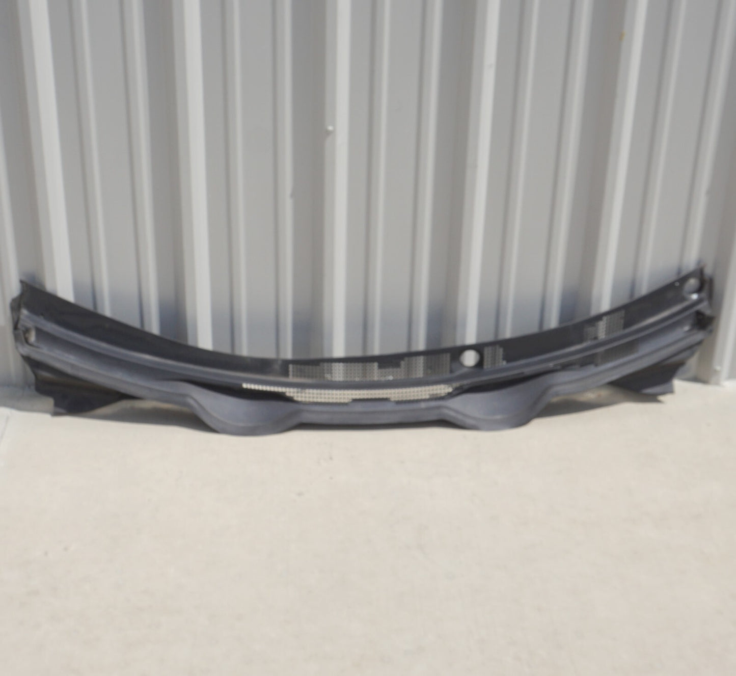 18 - 24 Honda Odyssey Front Windshield Cowl Vent Panel 74200-THR-A0 OEM
