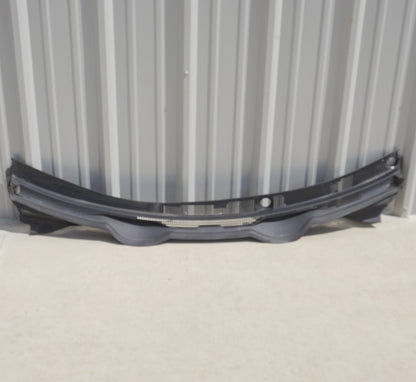 18 - 24 Honda Odyssey Front Windshield Cowl Vent Panel 74200-THR-A0 OEM