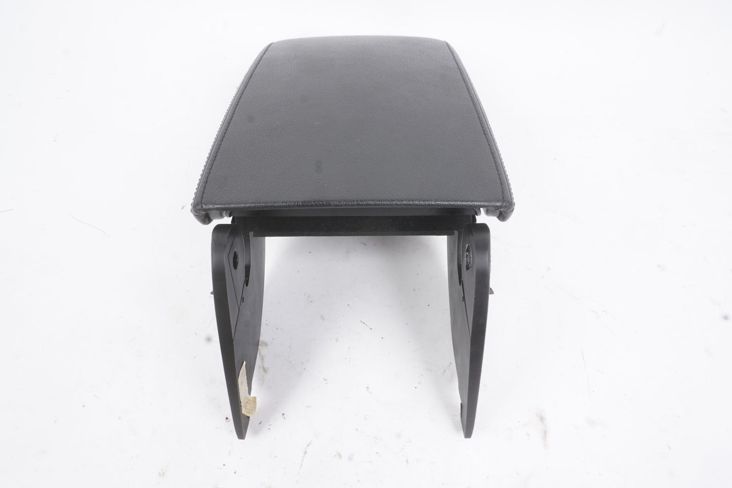 2012-2019 Volkswagen Passat Center Console Armrest OEM