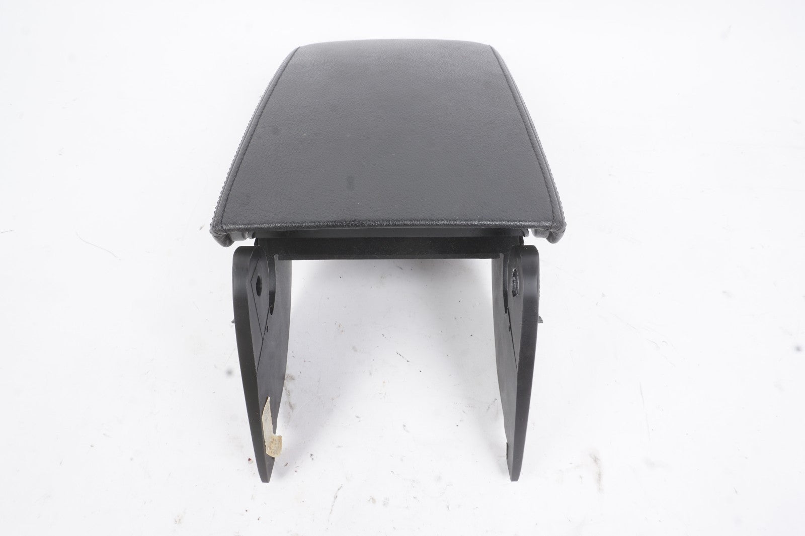 2012-2019 Volkswagen Passat Center Console Armrest OEM