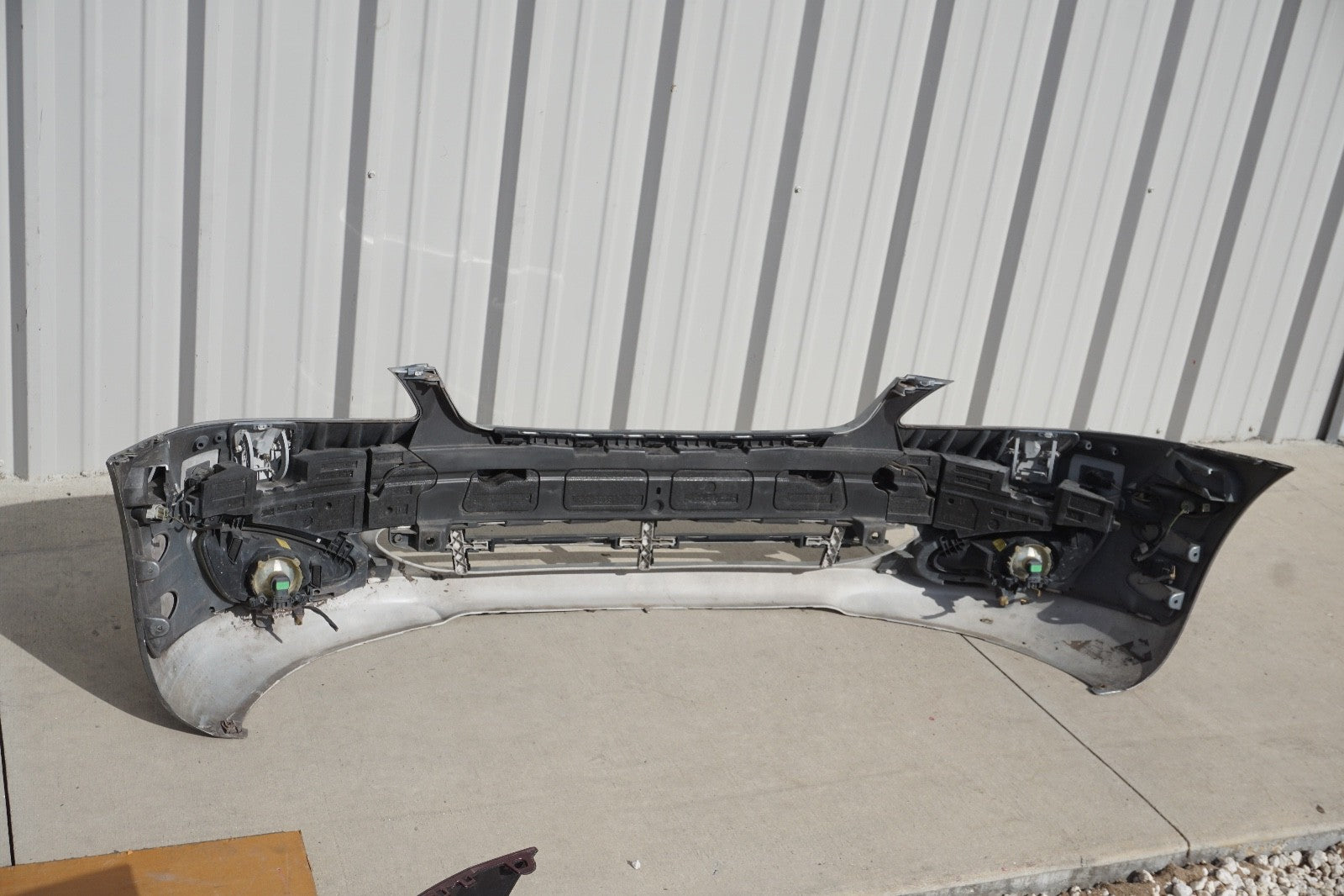 2007-2009 Mercedes W221 S550 S600 S450 Base Front Bumper Cover Assembly OEM