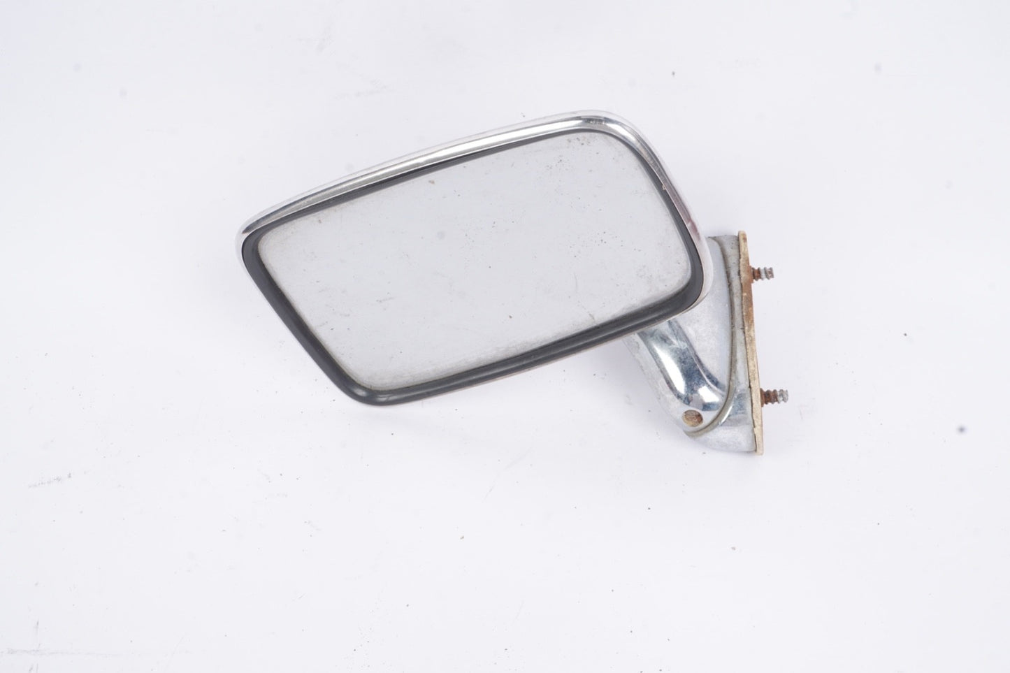 MERCEDES LEFT VINTAGE MIRROR