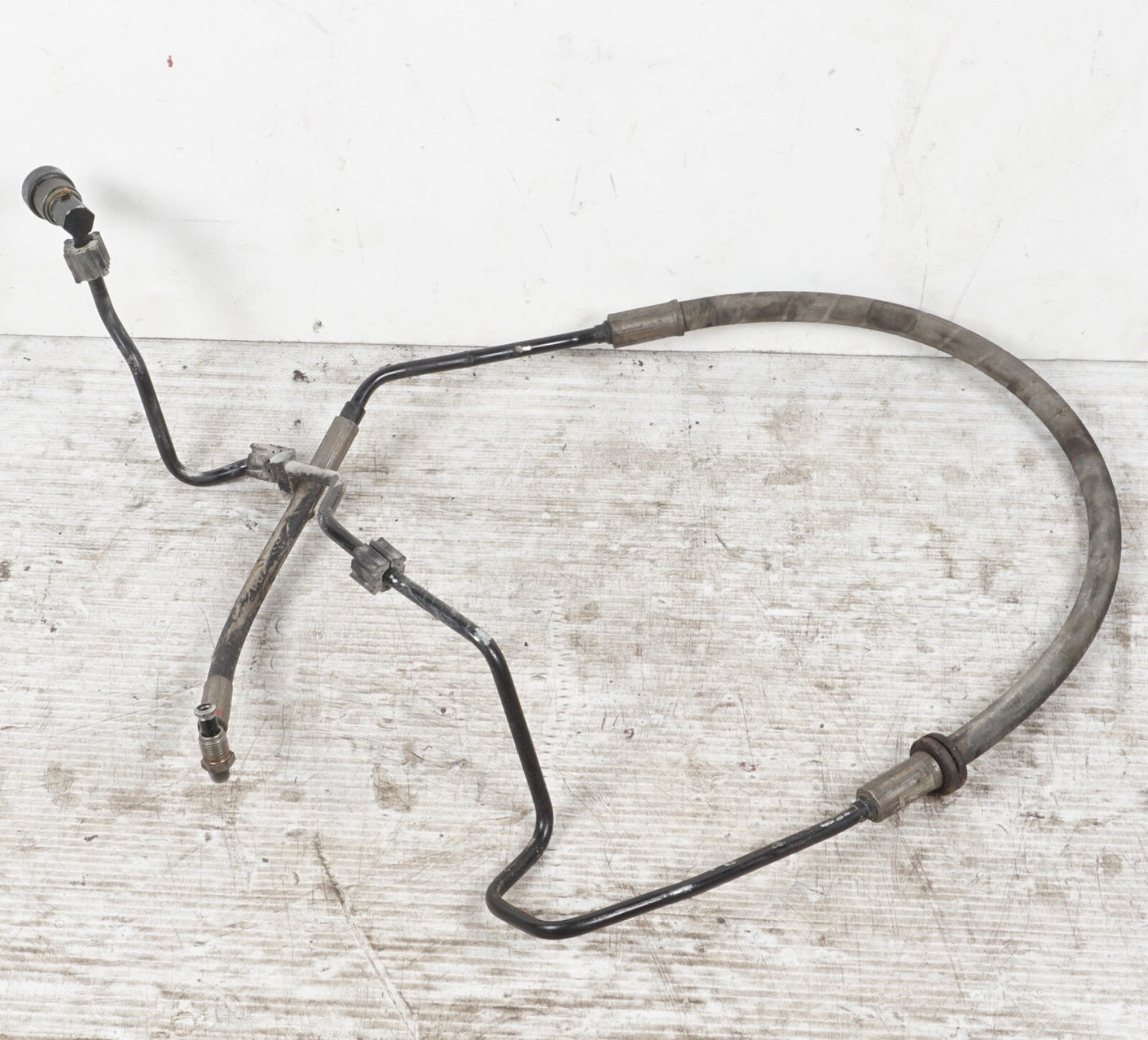 Mercedes R230 SL55 AMG SL500 ABC Front Right Hydraulic Suspension Line Hose OEM