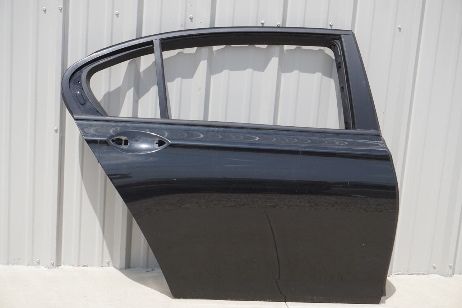 09-15 BMW 750Li F02 Rear Right Side Door Shell OEM