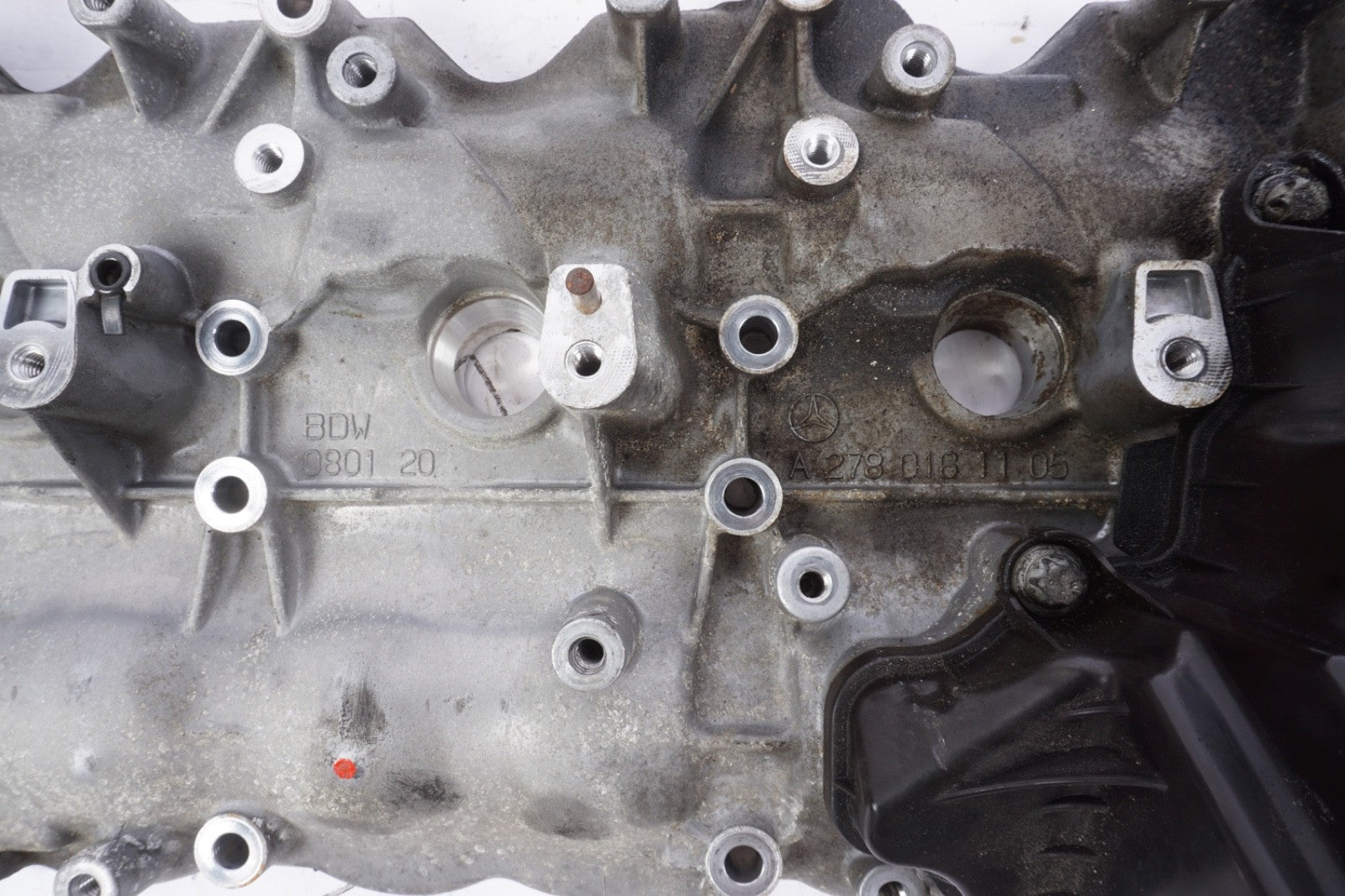 11-20 mercedes w221 s550 cls550 e550 left side engine cylinder head valve cover