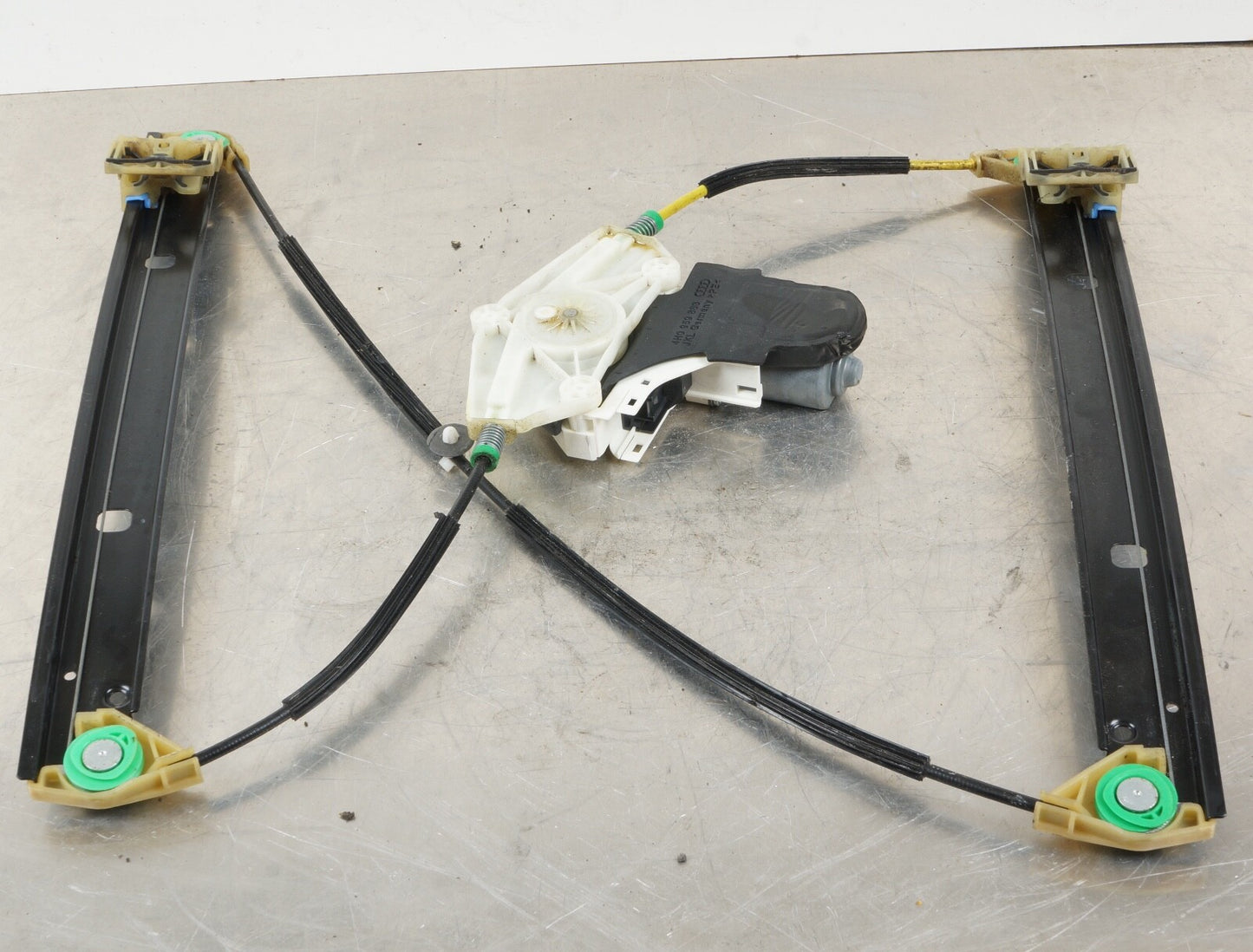 2011-2017 AUDI A8 L REAR RIGHT PASSENGER SIDE DOOR WINDOW REGULATOR OEM