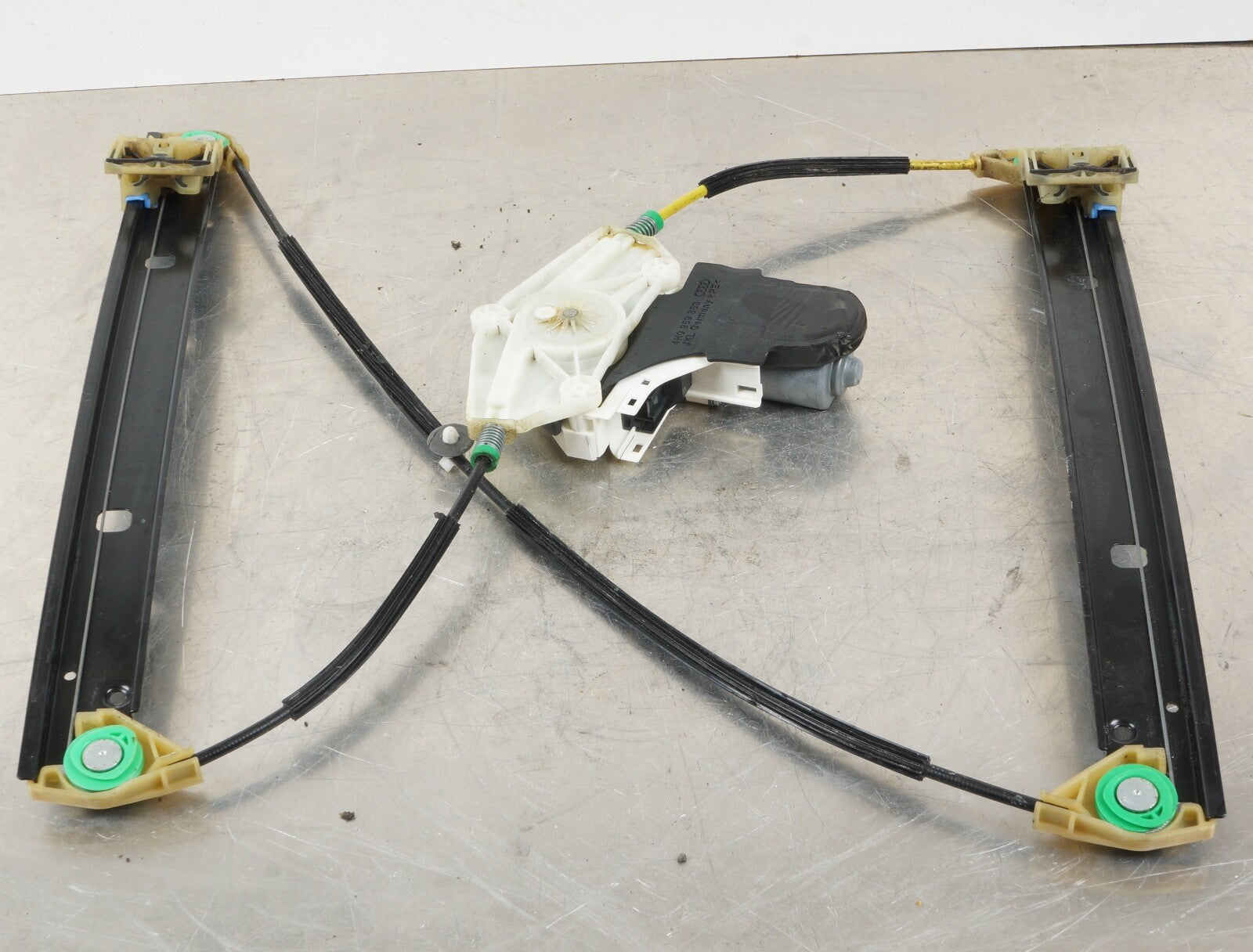 2011-2017 AUDI A8 L REAR RIGHT PASSENGER SIDE DOOR WINDOW REGULATOR OEM
