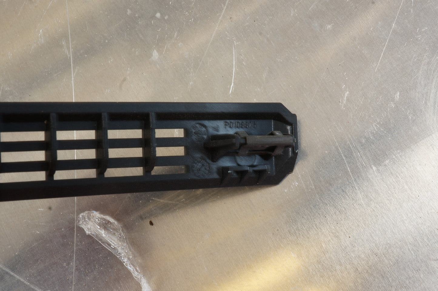 2007 - 2013 MERCEDES W221 CL63 AMG S550 DASH SCREEN BEZEL TRIM P0108875 OEM