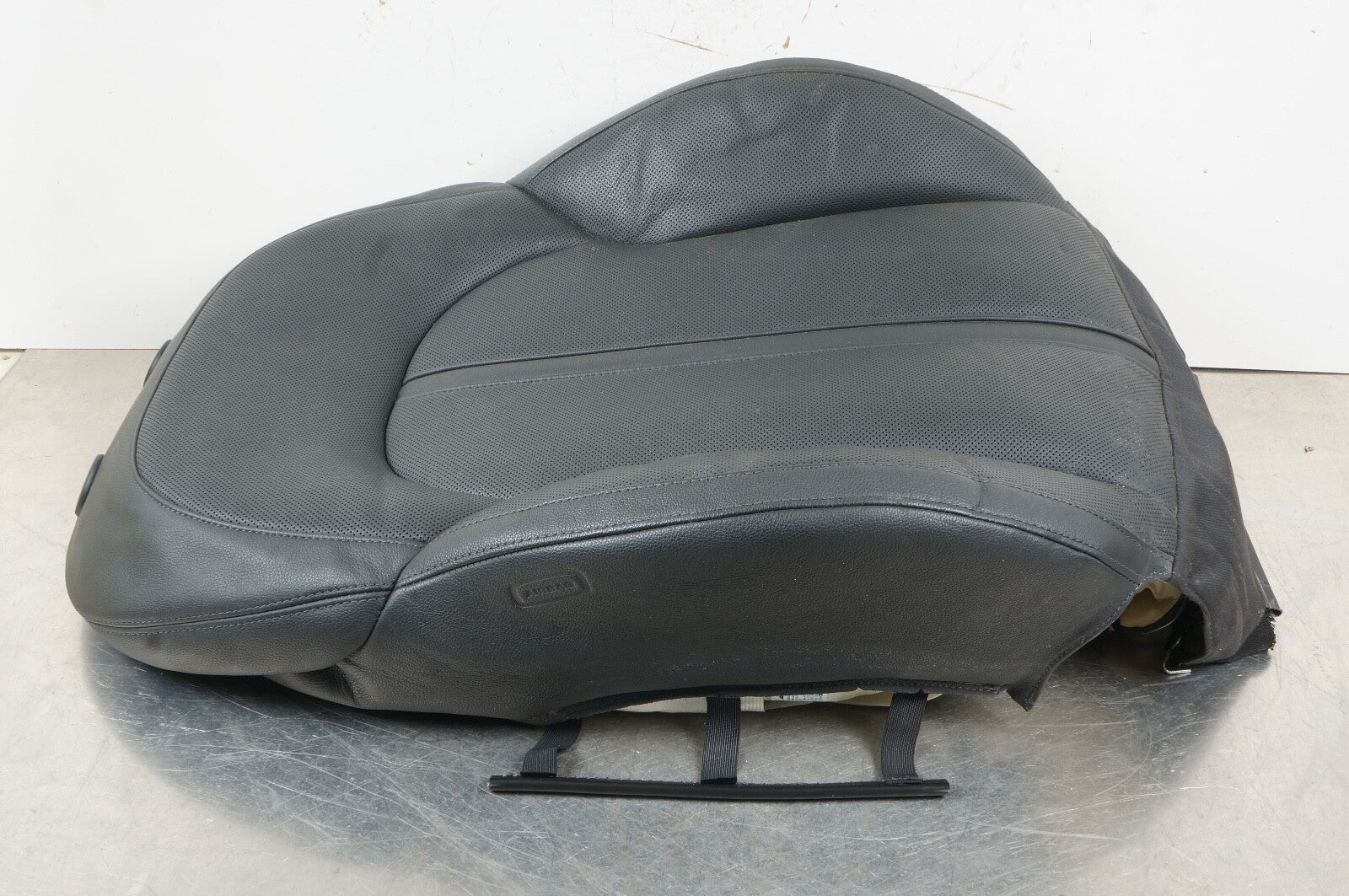 11-18 AUDI D4 A8 A8L QUATTRO FRONT UPPER CUSHION SEAT RIGHT PASSENGER OEM