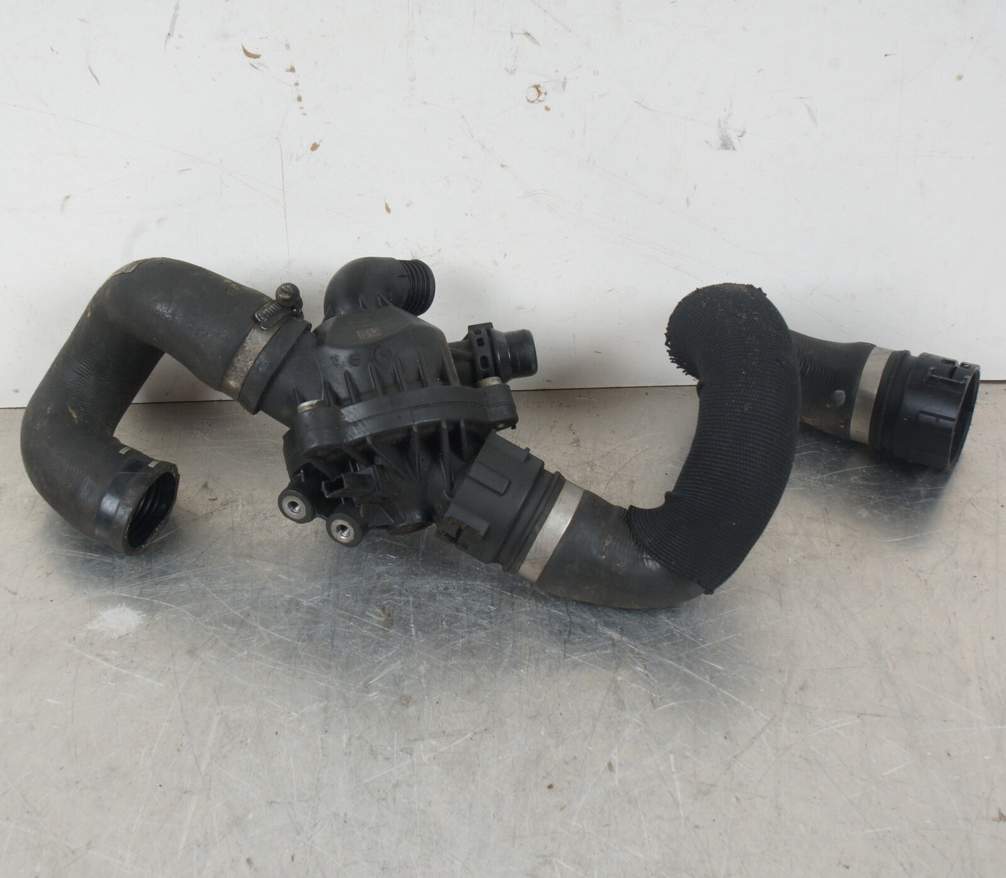 06-11 BMW Z4 E85 E86 Thermostat Assembly w/ Hose Set 7586925 OEM