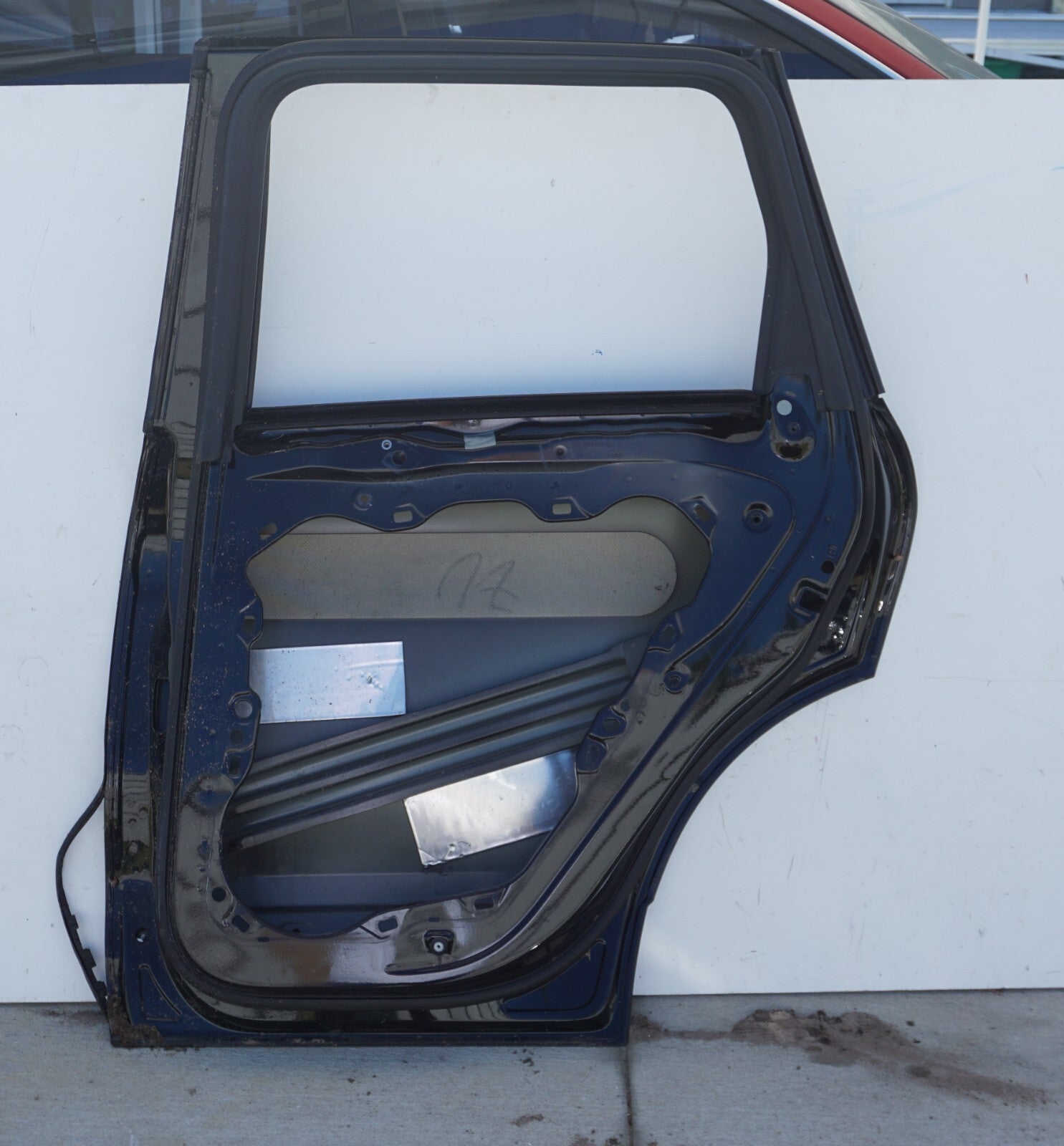 2011-2018 PORSCHE CAYENNE REAR RIGHT PASSENGER SIDE DOOR SHELL OEM